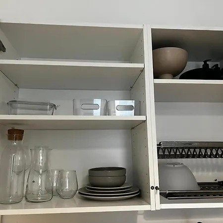 Eerikinkatu 31 B 27 *